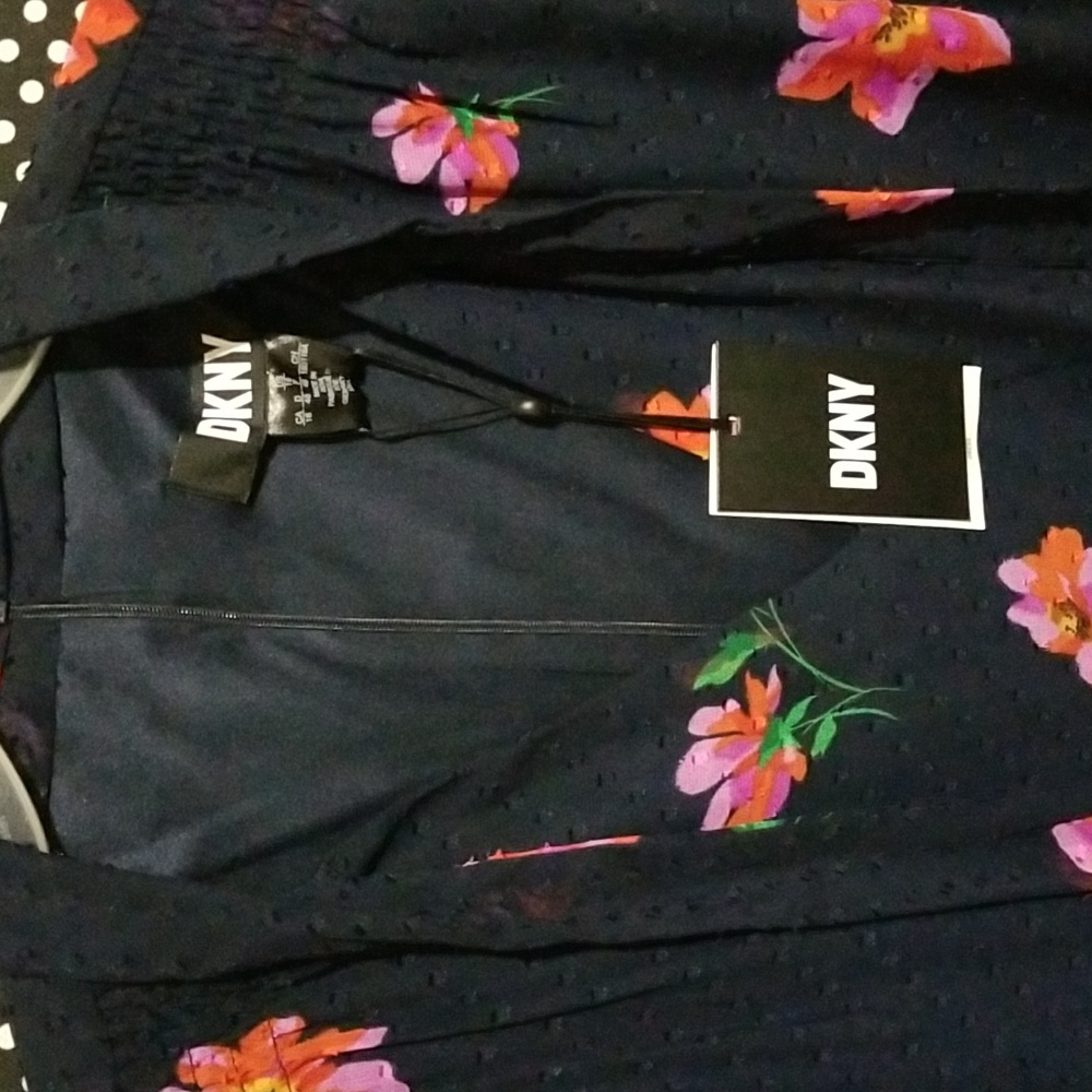 Dress - Picture 2 of 4